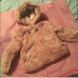 Zara faux fur coat. Mint condition , worn twice, toddler 2-3T.